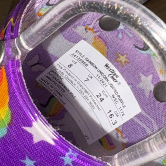 ✨ Light-Up Unicorn Rain Boots - Picture 4 of 5